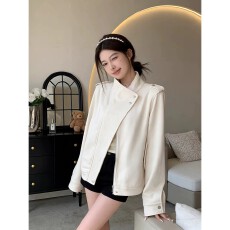 批发米白色正肩高级廓形设计感麂皮外套女秋季新款韩系机车风宽松夹克
