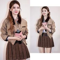 批发赵露思<b class='q'>明星</b><b class='q'>同款</b>美式复古卡其色秋冬夹克上衣外套百褶短裙<b class='q'>套装</b>女