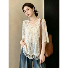 批发实拍～大码法式钩花镂空短袖衬衫女夏季宽松巨好看<b class='q'>小衫</b>上衣