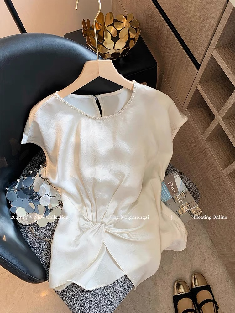 프랑스식 살구 색상 주름 비즈 박기 아세트산 새틴 맨위 여성 2026 년 여름 새로운 품격 허리 수축 세련된 셔츠