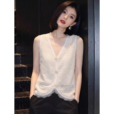 批发2026夏季新款法式温柔风无袖蕾丝窄V领乳白色宽松显瘦背心女潮流