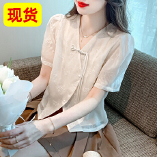 批发新中式短款<b class='q'>雪纺上衣</b>设计感小众女夏季<b class='q'>泡泡袖</b>国风盘扣刺绣短袖衬衫