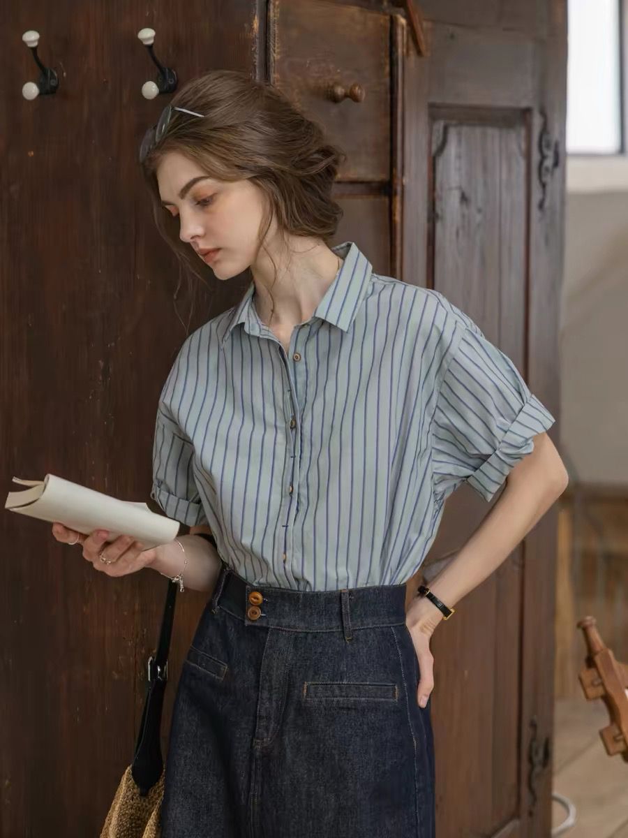 안개 블루 파리 면 어두운 문 襟 명중 기사 질감 센스 컬러 짜임 스트라이프 배색 매듭 설정 디자인 셔츠