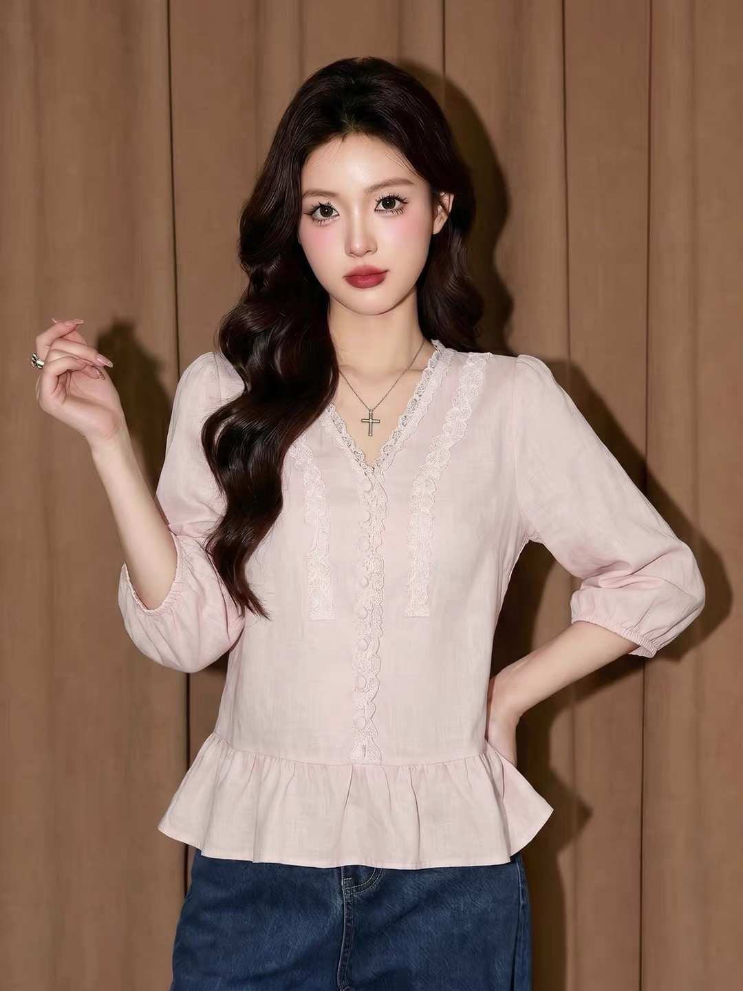 粉色蕾丝棉麻上衣女夏法式小资多巴胺娃娃衫漂亮亚麻衬衫   服裝批發女裝批發服飾貨源