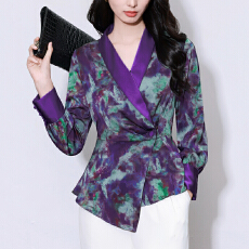 批发实拍可<b class='q'>定制</b>轻奢缎面衬衫2026早秋新款法式扎染印花<b class='q'>西装</b>领气质收腰