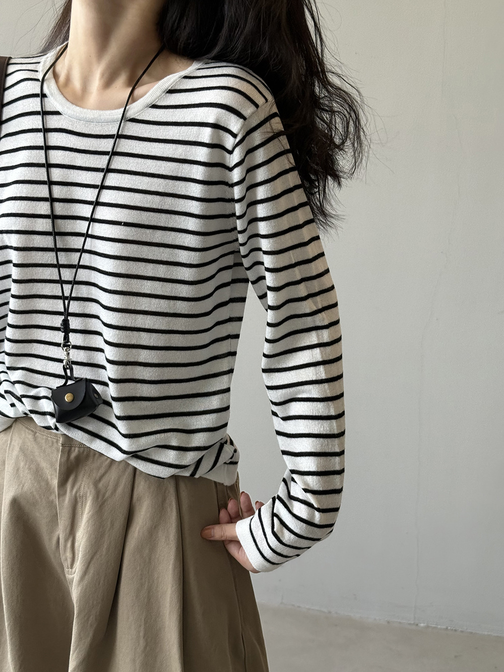 韩系百搭多色圆领T恤女 秋季薄款内搭宽松长袖打底上衣