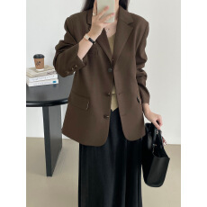 批发2026春装新款韩版设计感侧开叉西装外套女休闲外套