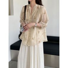 批发南法花信 圆领亮片刺绣<b class='q'>防晒</b>衬衫女夏清冷禅意碎花上衣
