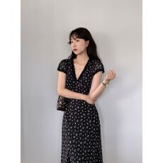 批发法式黑色肌理蕾丝碎花连衣裙女夏季<b class='q'>新款</b>V领收腰显瘦<b class='q'>长裙</b>
