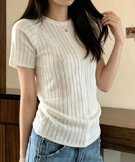 수직 구덩이 기사 질감 센스 반팔 라운드 넥 니트 스웨터 여성 여름 홀로우 아웃 몸매 가꾸기 미니멀리즘 다용도 통기성 맨위