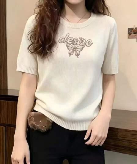 아메리칸 검정색 나비 프린트 작은 대중 반팔 니트 스웨터 여성 2026 여름 새로운 몸매 가꾸기 품격 다용도 맨위