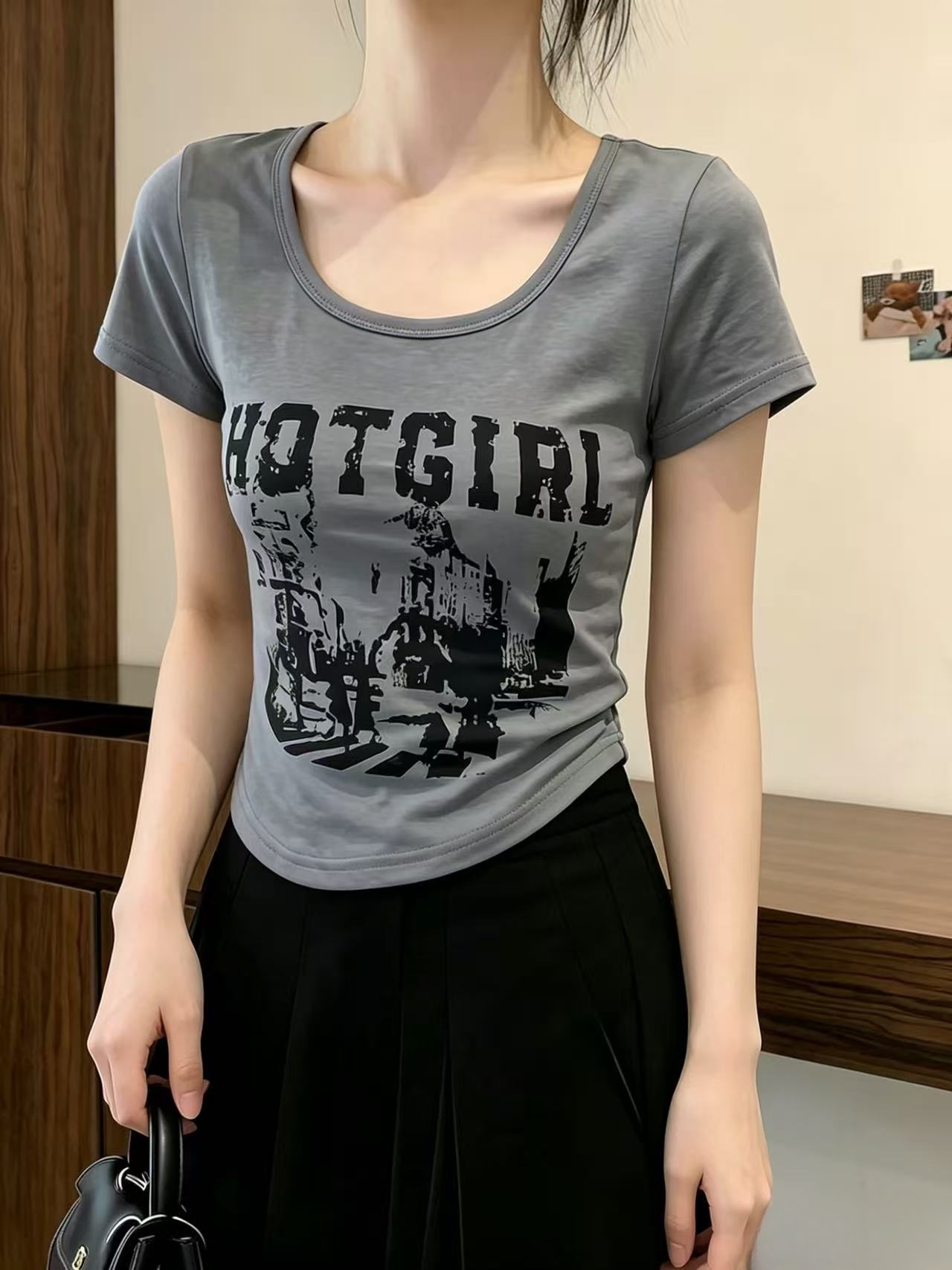 빅 사이즈 여성 의류 아메리칸 프린트 u 칼라 긍정적 인 어깨 반팔 티셔츠 여름 새로운 지방 mm 허리 수축 슬림해 보이는 몸매 가꾸기 맨위
