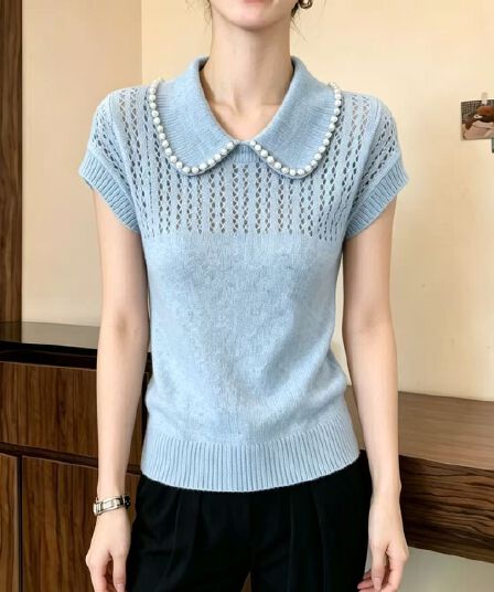 고급 센스 진주 베이비 칼라 얼음 실크 반팔 티셔츠 여성 여름 2026 새로운 홀로우 아웃 슬림해 보이는 품격 니트 맨위