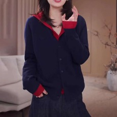 批发大码胖MM假两件撞色毛衣女士秋季慵懒风宽松显瘦连帽针织开衫上衣