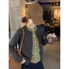 批发撞色拼接假两件长袖针织开衫外套女秋季设计感绝美外穿毛衣小上衣