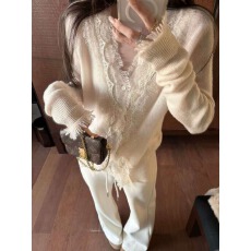 批发法式高级感白色蕾丝v领针织开衫女秋冬慵懒老钱风马海毛针织开衫