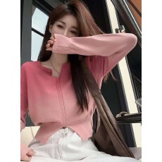 批发大码女装v领渐变针织衫上衣秋冬设计感短款显瘦打底外穿长袖毛衣