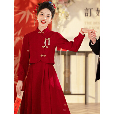 批发敬酒服<b class='q'>新娘</b>长袖新中式旗袍红色结婚订婚礼服连衣裙小个子回门便装