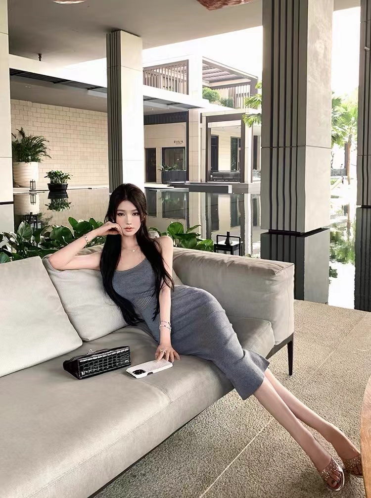 Human World Yatiao Pure Color Hollow Waistband Strap Dress Slimming Knitted Vest Long Dress 