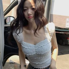 批发张<b class='q'>贝贝</b>ibell森系甜美感弹力蕾丝小衫设计感休闲百搭短款显瘦上衣