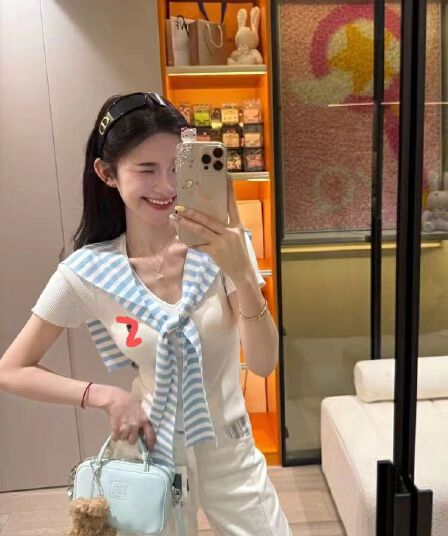 한 부서 숄 슬림해 보이는 V넥 니트 반팔 티셔츠 여성 여름 몸매 가꾸기 허리 수축 품격 Chic 작은 맨위 투피스 세트