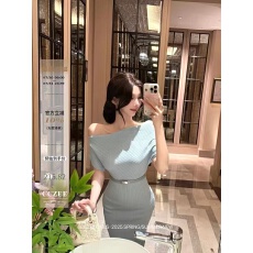批发cczee 人间梦露 <b class='q'>夏</b>季露肩连衣裙女收腰修身显瘦开叉中长款针织裙