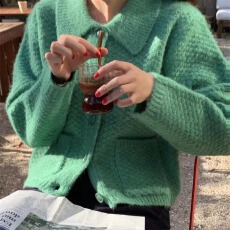 批发韩国<b class='q'>东大门</b><b class='q'>代购</b>韩版好质感加厚毛衣减龄娃娃领口袋开衫单穿上衣