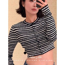 批发法式条纹圆领针织<b class='q'>开衫</b><b class='q'>女</b>2026早秋新款设计感小众气质短款外套上衣