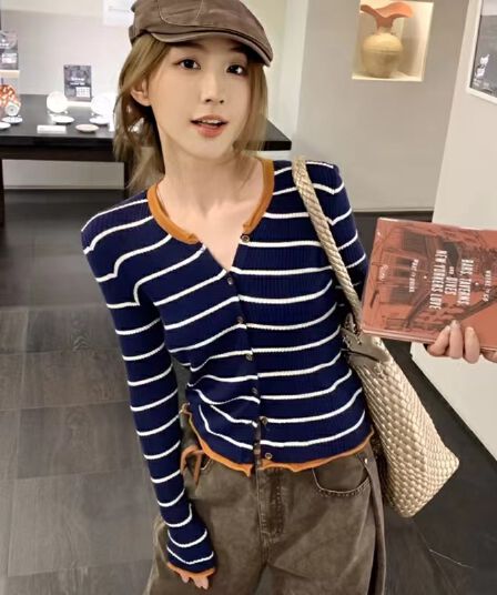 이른 가을 배색 스트라이프 니트 오픈 가디건 여성 한 부서 새로운 몸매 가꾸기 만나는 풀오버 맨위