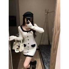 批发韩系针织<b class='q'>连衣裙</b>秋冬新款撞色V领长袖气质收腰显瘦包臀裙冬打底