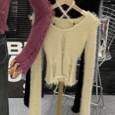 批发<b class='q'>韩版</b>纯欲风仿水貂毛一字肩挂脖高级感修身显瘦性感露肩针织上衣