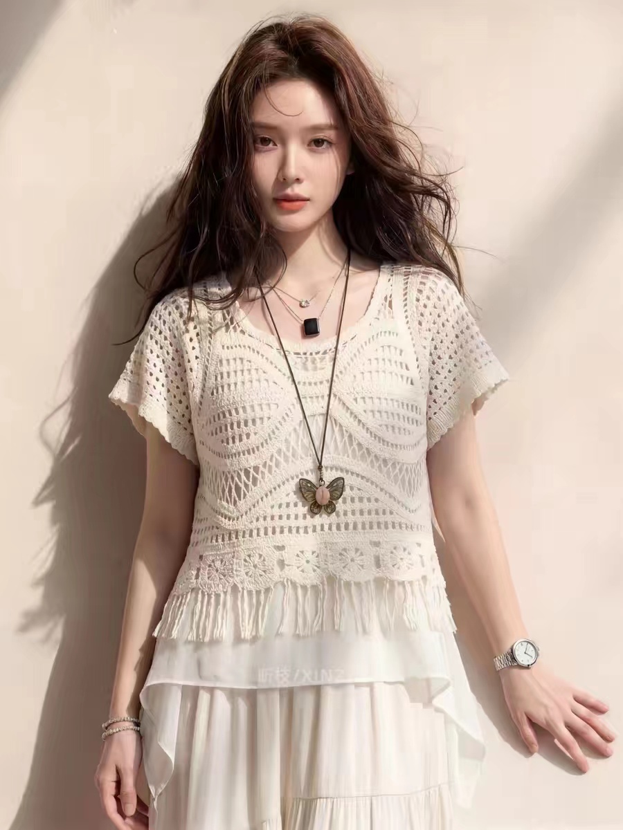 2026 여름 새로운 패션 홀로우 아웃 레이스 니트 스웨터 여성 고급 센스 반팔 레이스업 루즈핏 슬림해 보이는 맨위