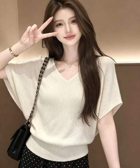 한 부서 미니멀리즘 바람 V넥 배트윙 소매 디자인 반팔 니트 스웨터 여성 여름 루즈핏 슬림해 보이는 다용도 티셔츠 얇은 맨위