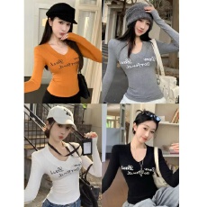 批发初秋<b class='q'>新款</b>纯欲风字母印花V领长袖T恤显瘦修身女百搭短款上衣