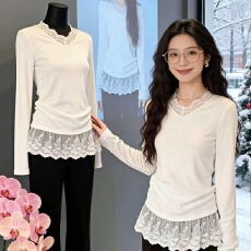 批发秋季<b class='q'>新款</b>韩系蕾丝花边圆领拼接长袖T恤女时尚别致百搭上衣