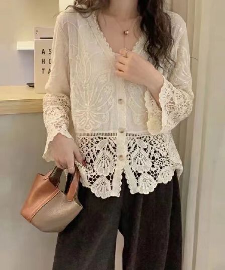 보헤미안 홀로우 아웃 자수 V넥 레이스 여성 셔츠 여름 해변가 휴가 바람 프랑스식 사소한 자외선 차단 맨위