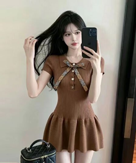 얼음 차가운 실크 프랑스식 학원 POLO 칼라 니트 반팔 드레스 나비 매듭 몸매 가꾸기 슬림해 보이는 다용도 미니 스커트
