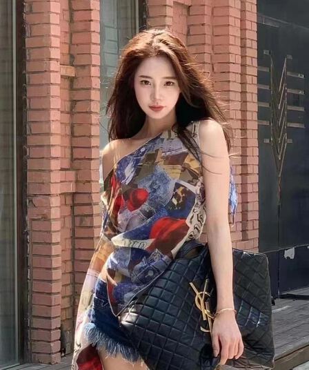 이른 가을 새로운 디자인 센스 프랑스식 불규칙 디자인 오프숄더 레이스업 맨위 여성