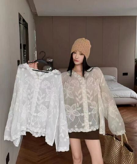 고급 센스 V넥 자카드 자수 셔츠 여성 코트 봄 프랑스식 품격 슬림해 보이는 다용도 맨위