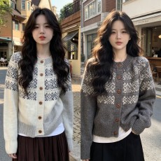 批发韩国东大门复古提花圆领开衫秋冬糯亲肤宽松针织慵懒毛衣<b class='q'>外套</b>上衣