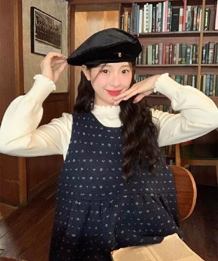 한 부서 하트 꽃무늬 라운드 넥 민소매 베스트 니트 스웨터 여성 봄 가을 새로운 달콤함 연령 감소 스택 착용 조끼 맨위