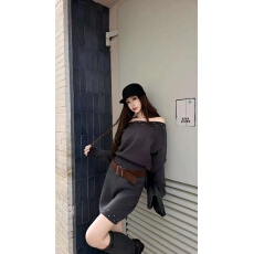 批发韩系慵懒风斜肩针织上衣<b class='q'>短裤</b>两件套女巨好看的秋装一整套