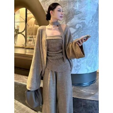 批发针织开衫毛衣套装搭配一整套女秋<b class='q'>冬</b>2026新款巨好看韩系穿搭高级感