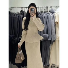 批发秋<b class='q'>冬</b>新款气质时尚设计感坑条针织衫伞边毛衣+修身半身裙两件套女