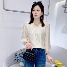 批发春季新款蕾丝花边圆领女衬衫时尚减龄长袖显瘦百搭<b class='q'>上衣</b>