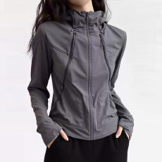 批发官图  连帽冲锋衣流行显瘦长袖<b class='q'>外套</b>2026早春穿搭纯色时尚百搭上衣
