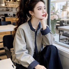 批发官图  2026春季新款时尚牛仔拼接外套女宽松立领显瘦棒球服上衣