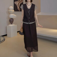 批发官图  2026夏季新款<b class='q'>女士</b>韩系时尚<b class='q'>套装</b>假两件马甲搭半身裙两件套