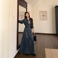 批发实拍实价宽松复古翻领<b class='q'>牛仔</b><b class='q'>衬衫</b>连衣裙过膝气质大摆长裙881