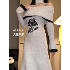批发2025年新款连衣裙法式气质显瘦高级感一字肩喇叭袖毛衣针织鱼尾裙